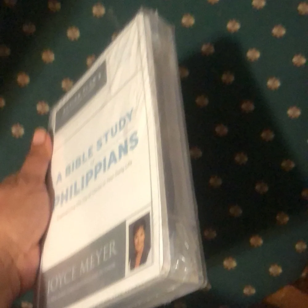 A Bible study of Philippians by Joyce Mayer-students package